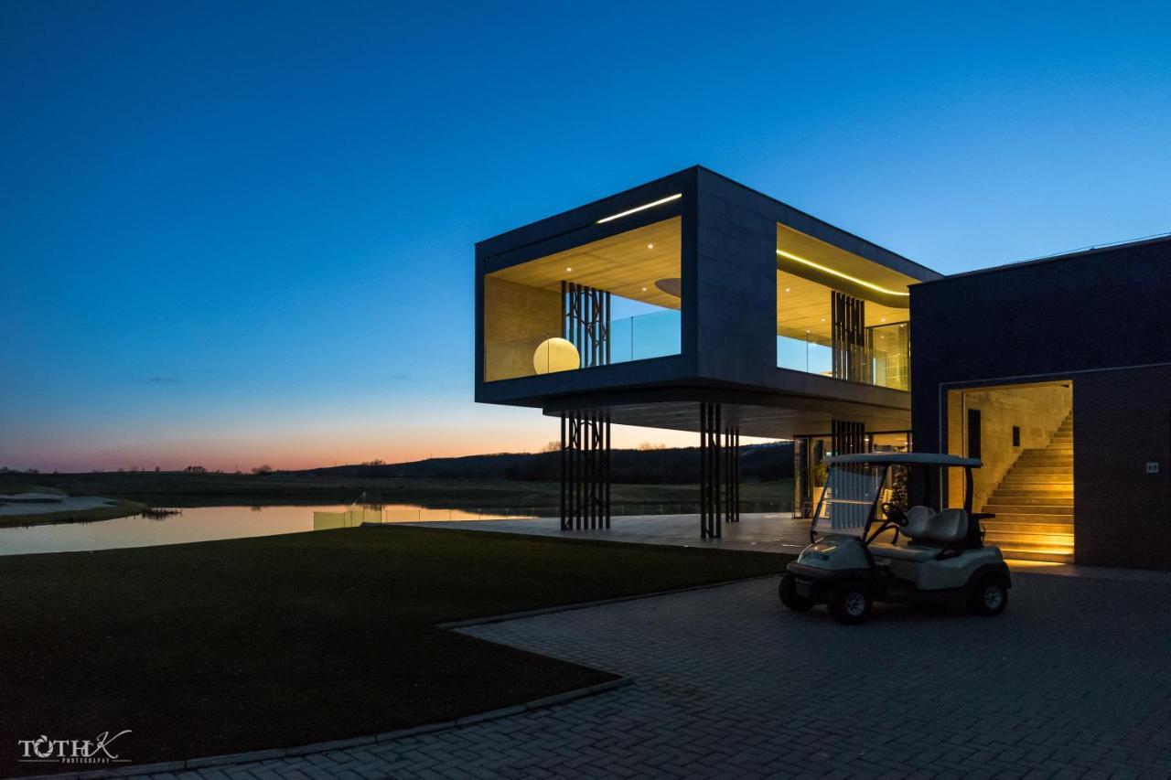 Zala Springs Golf Resort Zalacsany Exterior photo