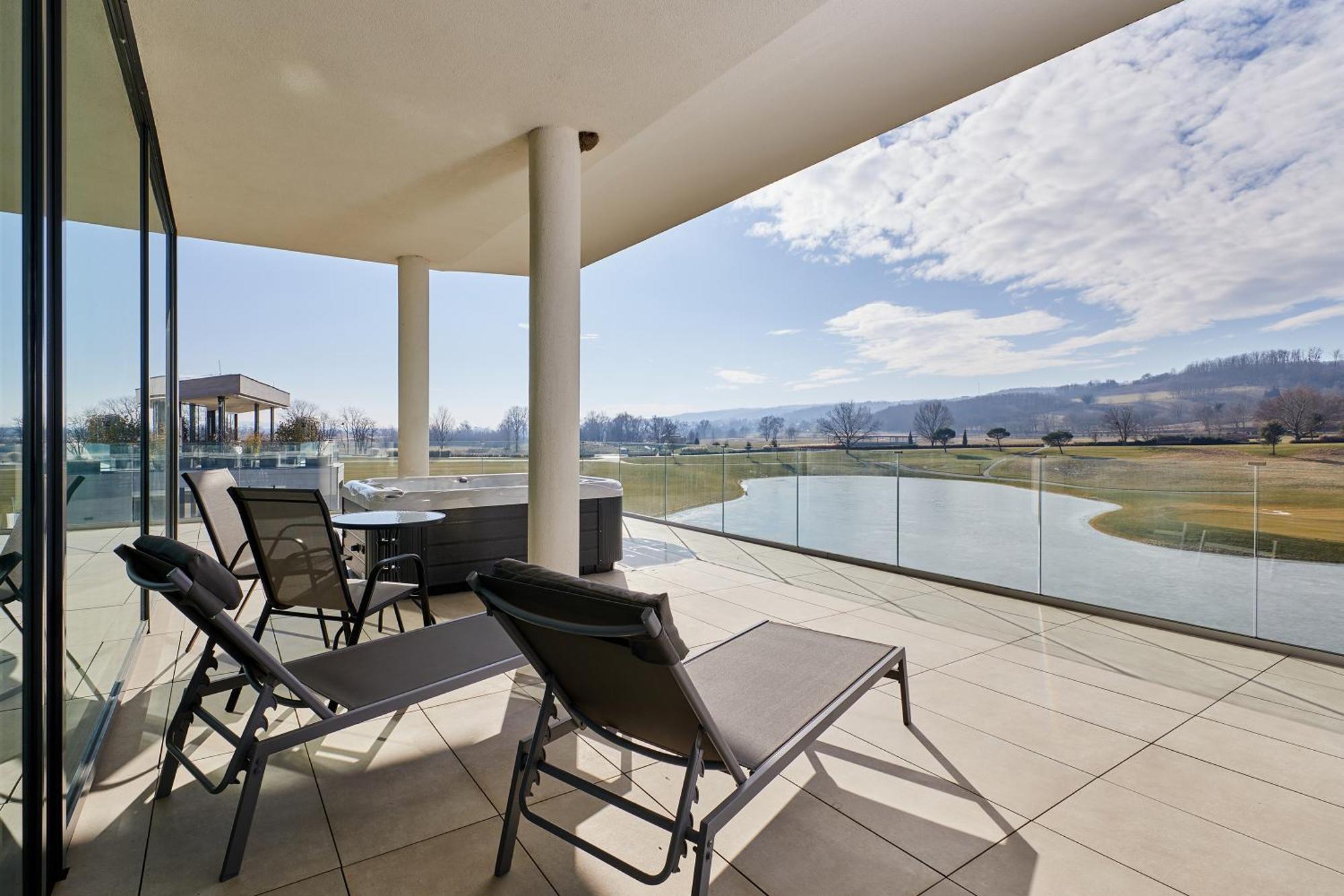 Zala Springs Golf Resort Zalacsany Exterior photo