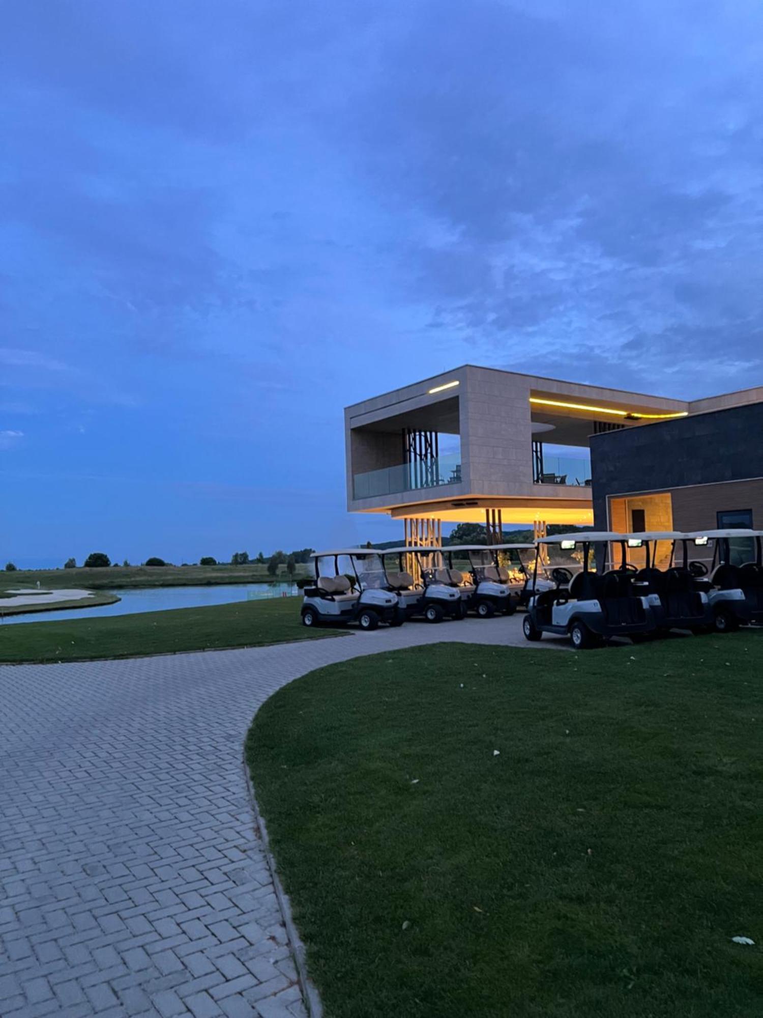 Zala Springs Golf Resort Zalacsany Exterior photo